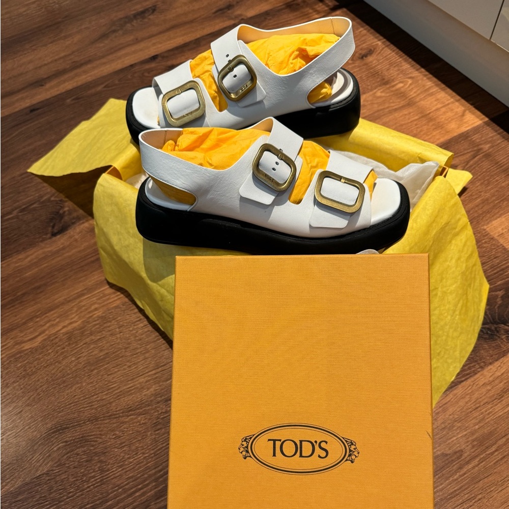 Tod's White and Yellow Leather Sandals with Buckle Straps